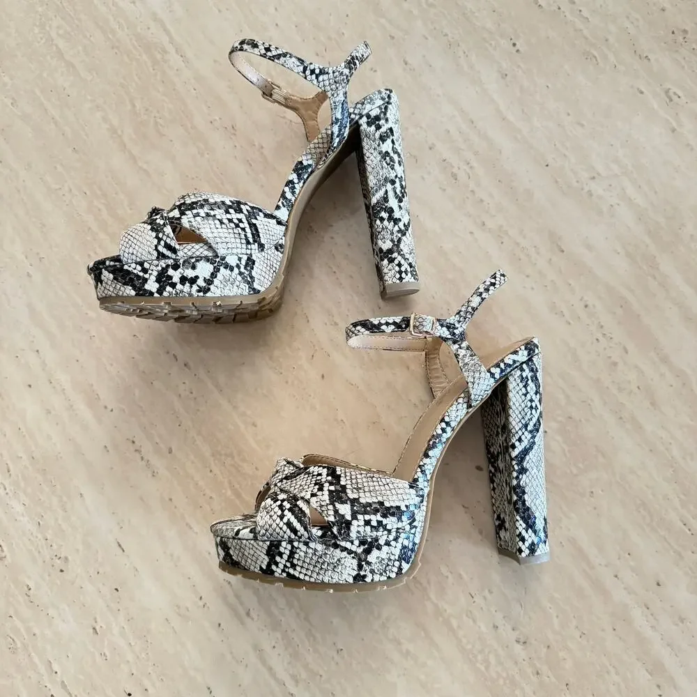 Black and White Faux Snakeskin Strappy Block Platform Heels, US 7.5 EU 38 New